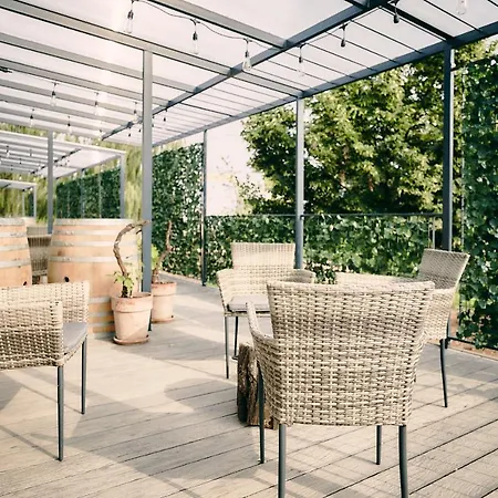 Wine Apartment