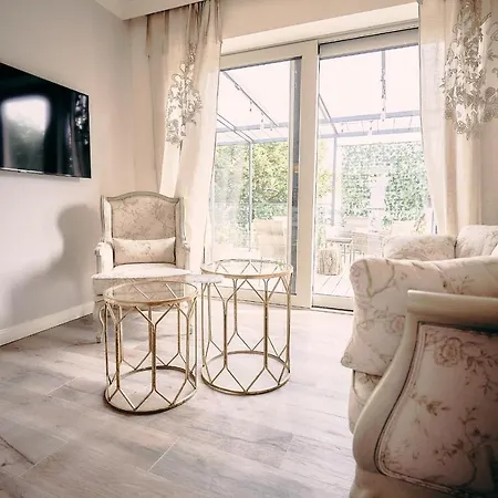 Wine Apartment Vrable