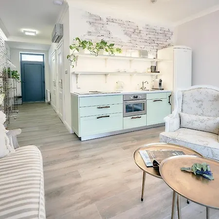 Wine Apartment *